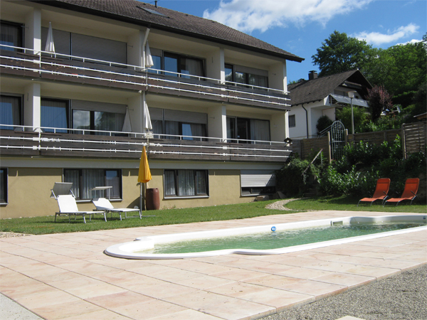 Garten & Pool Hotel Roemerhof